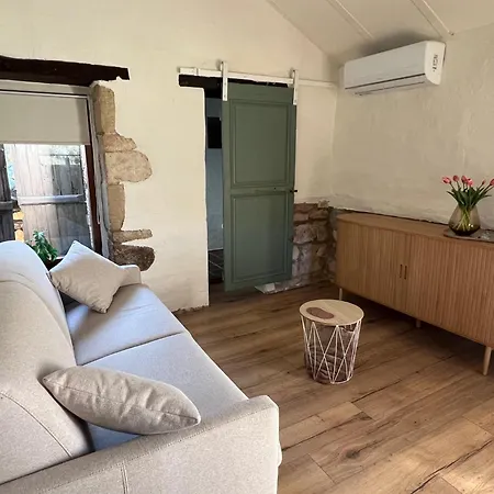 Tiny La Petite Grue Дом отдыха Louroux-Bourbonnais