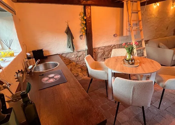 Дом отдыха Tiny La Petite Grue Louroux-Bourbonnais